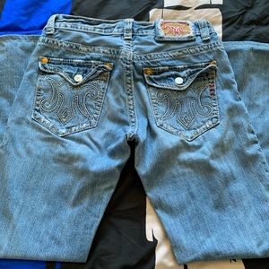 Boot cut jeans